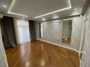 Satılır 4 otaqlı 181 m2 yeni tikili Nəriman Nərimanov m.