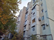 Satılır 3 otaqlı 90 m2 köhnə tikili Elmlər Akademiyası m.