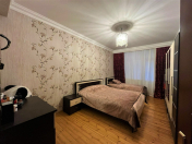 Satılır 3 otaqlı 150 m2 yeni tikili Şah İsmayıl Xətai m.