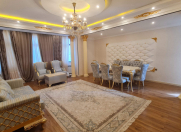 Satılır 5 otaqlı 159 m2 yeni tikili İnşaatçılar m.