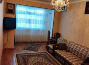 Satılır 3 otaqlı 80 m2 köhnə tikili Qara Qarayev m.