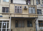 Satılır 1 otaqlı 35 m2 köhnə tikili Atatürk parkı