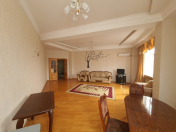 Satılır 4 otaqlı 170 m2 yeni tikili Nərimanov r.