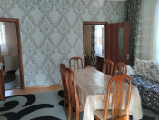 İcarəyə verilir 3 otaqlı 100 m2 həyət evi Qax