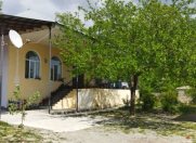 İcarəyə verilir 3 otaqlı 80 m2 həyət evi Şəki