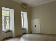 İcarəyə verilir 4 otaqlı 140 m2 ofis İçəri Şəhər m.