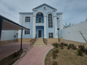 Satılır 8 otaqlı 600 m2 həyət evi Rəsulzadə