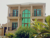 İcarəyə verilir 5 otaqlı 300 m2 bağ evi Novxanı
