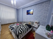 Satılır 3 otaqlı 120 m2 yeni tikili Elmlər Akademiyası m.