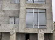 Satılır 8 otaqlı 200 m2 həyət evi Bakıxanov