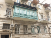 İcarəyə verilir 5 otaqlı 250 m2 ofis Axundov bağı