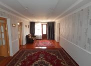 İcarəyə verilir 5 otaqlı 120 m2 bağ evi Qax