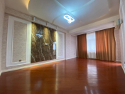 Satılır 2 otaqlı 90 m2 yeni tikili Nəriman Nərimanov m.