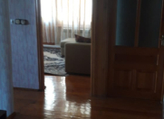Satılır 4 otaqlı 120 m2 köhnə tikili 8 mkr