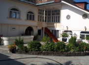 İcarəyə verilir 4 otaqlı 90 m2 həyət evi Şəki