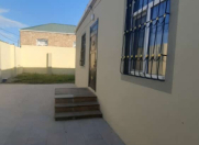 Satılır 4 otaqlı 100 m2 həyət evi Binə