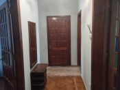 İcarəyə verilir 3 otaqlı 80 m2 köhnə tikili Tibb Universiteti