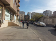 Satılır 1 otaqlı 118 m2 obyekt Şah İsmayıl Xətai m.