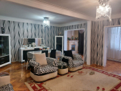 Satılır 5 otaqlı 90 m2 köhnə tikili Azadlıq prospekti m.