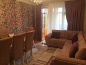 İcarəyə verilir 3 otaqlı 70 m2 köhnə tikili Qara Qarayev m.