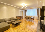 Satılır 4 otaqlı 166 m2 yeni tikili Nəriman Nərimanov m.