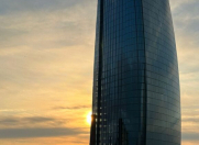 Satılır 4 otaqlı 215 m2 yeni tikili 28 May m.