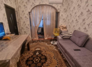 İcarəyə verilir 3 otaqlı 60 m2 köhnə tikili Memar Əcəmi m.