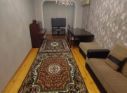 Satılır 4 otaqlı 100 m2 köhnə tikili Bakıxanov