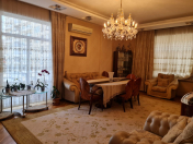 Satılır 3 otaqlı 135 m2 yeni tikili Nizami m.