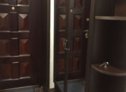 İcarəyə verilir 3 otaqlı 90 m2 köhnə tikili Xəqani ticarət mərkəzi