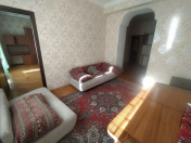 İcarəyə verilir 4 otaqlı 110 m2 köhnə tikili Nəriman Nərimanov m.