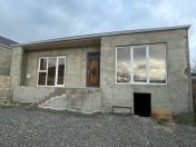 Satılır 3 otaqlı 100 m2 həyət evi Binə