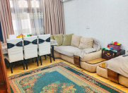 Satılır 3 otaqlı 75 m2 köhnə tikili Zərifə Əliyeva adına park