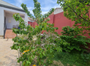 İcarəyə verilir 4 otaqlı 400 m2 həyət evi Badamdar