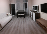 İcarəyə verilir 3 otaqlı 100 m2 köhnə tikili Şah İsmayıl Xətai m.