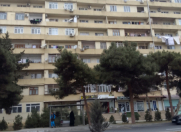 Satılır 3 otaqlı 94 m2 köhnə tikili Bakıxanov