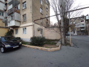 Satılır 2 otaqlı 52 m2 köhnə tikili Hüseyn Cavid parkı