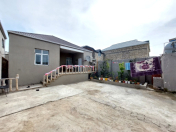 Satılır 5 otaqlı 130 m2 həyət evi Binə