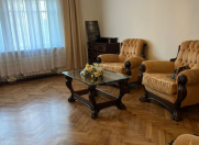 İcarəyə verilir 3 otaqlı 90 m2 köhnə tikili İçəri Şəhər