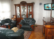 Satılır 5 otaqlı 125 m2 köhnə tikili Əhmədli m.