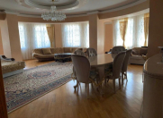 Satılır 3 otaqlı 160 m2 yeni tikili Nizami m.