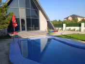 İcarəyə verilir 4 otaqlı 200 m2 bağ evi Mərdəkan