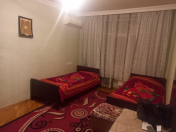 Satılır 4 otaqlı 120 m2 köhnə tikili 8 mkr