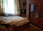 Satılır 2 otaqlı 48 m2 köhnə tikili Xalqlar Dostluğu m.