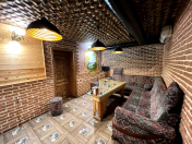 Satılır 4 otaqlı 220 m2 obyekt Azadlıq prospekti m.