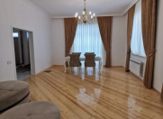 İcarəyə verilir 5 otaqlı 185 m2 bağ evi Novxanı