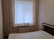 İcarəyə verilir 2 otaqlı 42 m2 köhnə tikili Memar Əcəmi m.