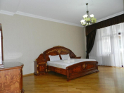 Satılır 4 otaqlı 216 m2 yeni tikili Hilton otel