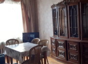 Satılır 4 otaqlı 90 m2 köhnə tikili İnşaatçılar m.