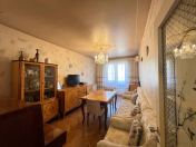 Satılır 5 otaqlı 130 m2 köhnə tikili Xalqlar Dostluğu m.